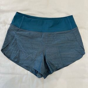 Athleta Run With It 3.5” Teal Print Running Shorts